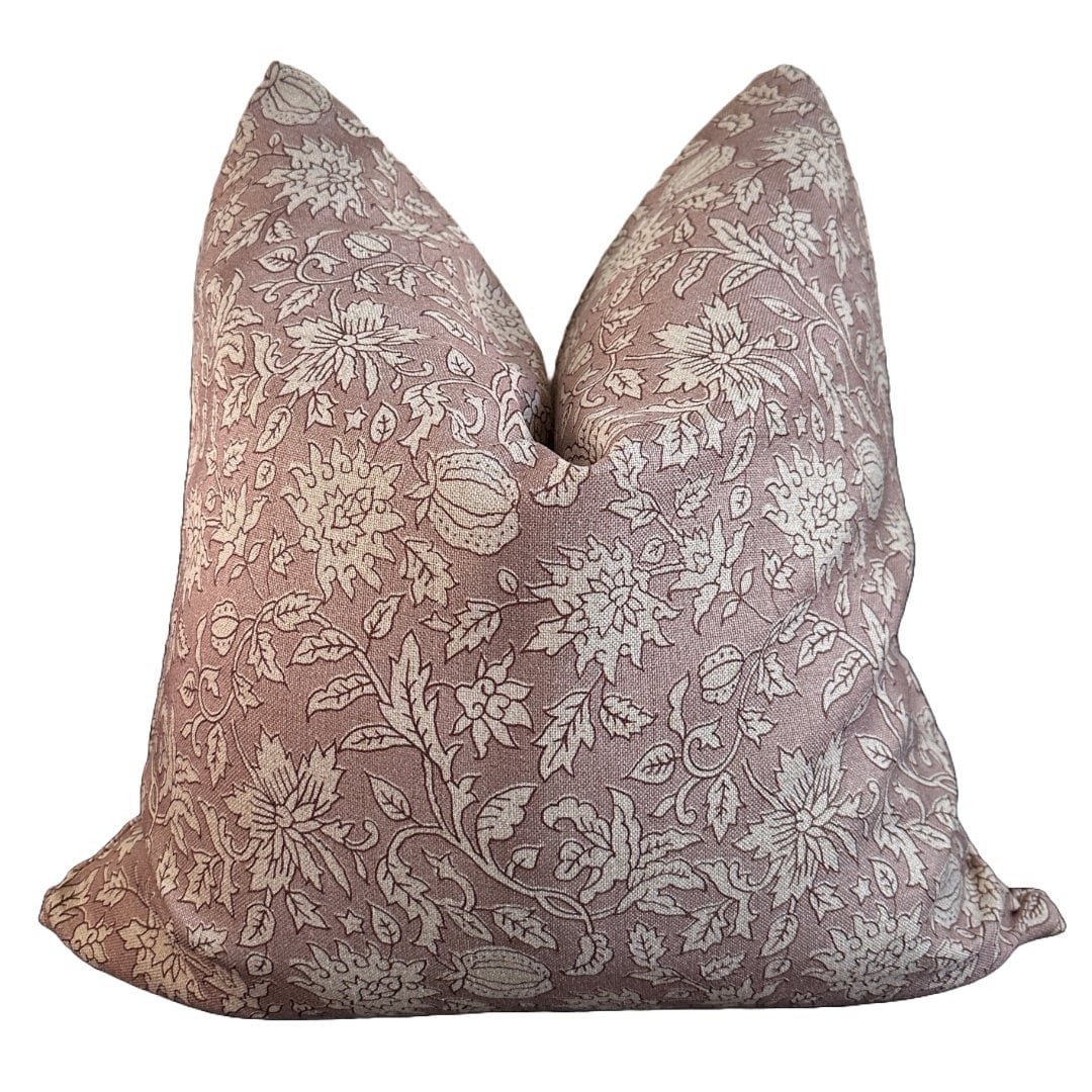 Goldie Outdoor/Indoor Pillow Cover