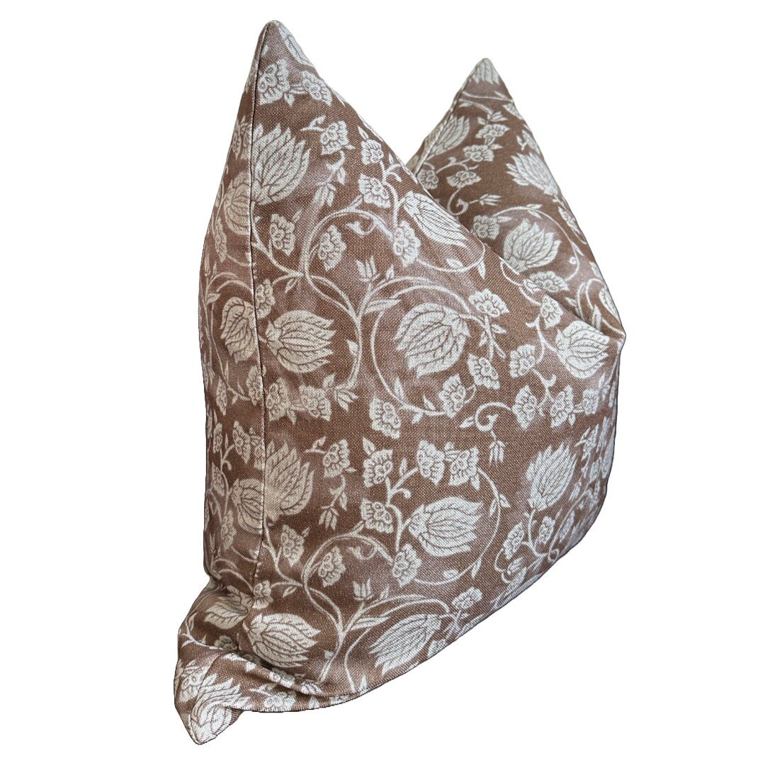 Kate Outdoor/Indoor Pillow Cover