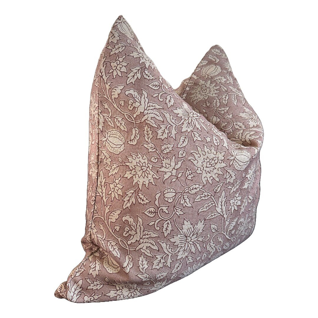 Goldie Outdoor/Indoor Pillow Cover
