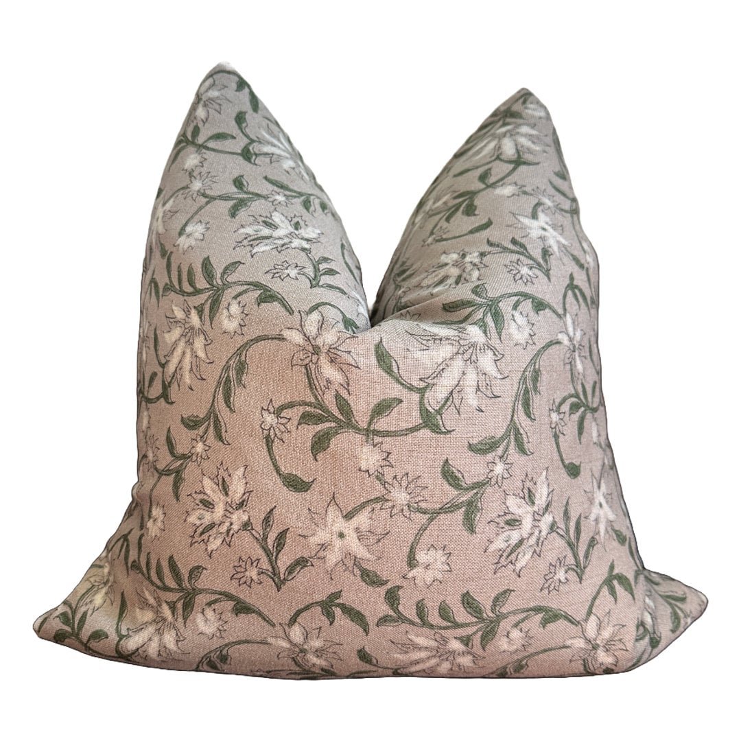 Isla Outdoor/Indoor Pillow Cover