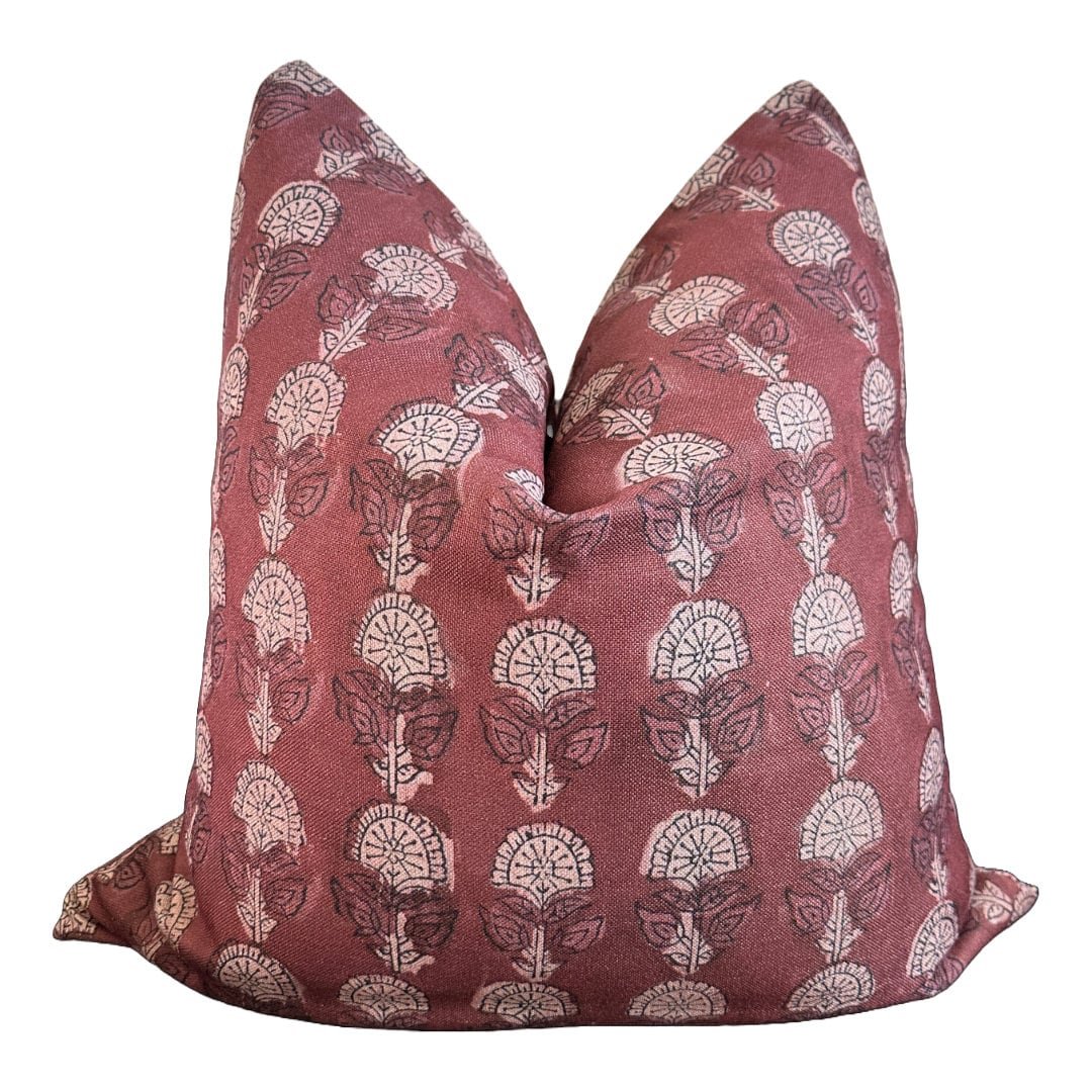 Lo Outdoor/Indoor Pillow Cover